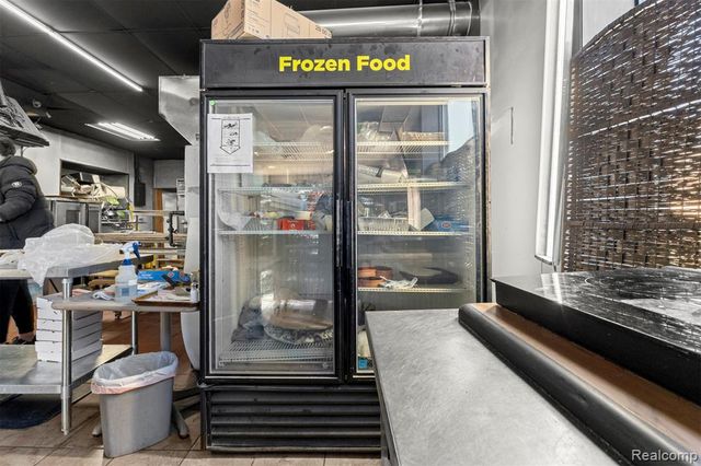 24302 W Warren Street, Dearborn Heights, MI 48127