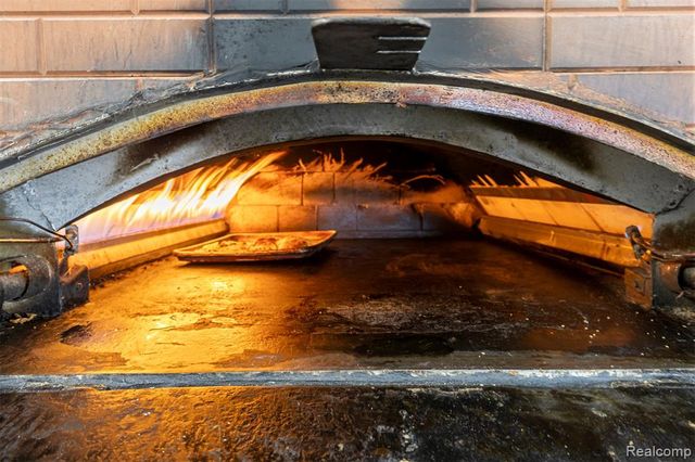 24302 W Warren Street, Dearborn Heights, MI 48127