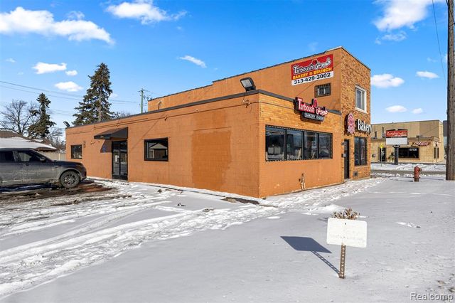 24302 W Warren Street, Dearborn Heights, MI 48127