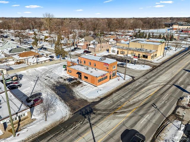 24302 W Warren Street, Dearborn Heights, MI 48127