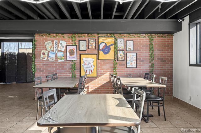 24302 W Warren Street, Dearborn Heights, MI 48127