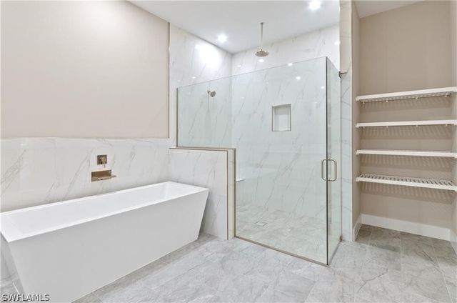 14302 Charthouse CIR, Naples, FL 34114