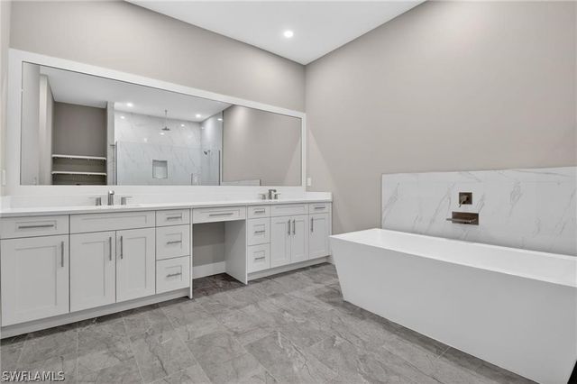 14302 Charthouse CIR, Naples, FL 34114