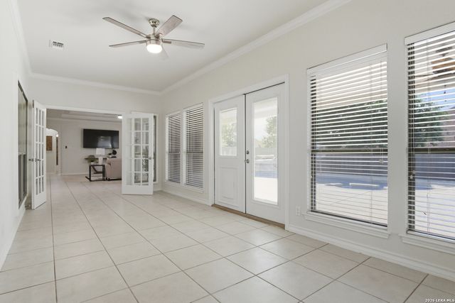 128 Alexandria St., La Vernia, TX 78121