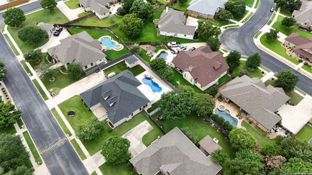 128 Alexandria St., La Vernia, TX 78121