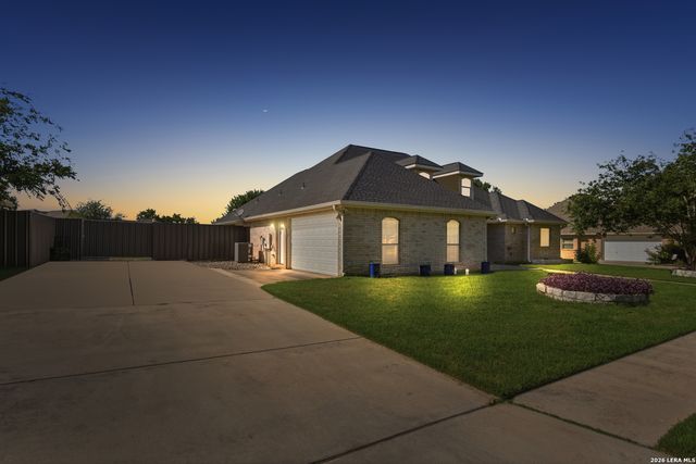 128 Alexandria St., La Vernia, TX 78121