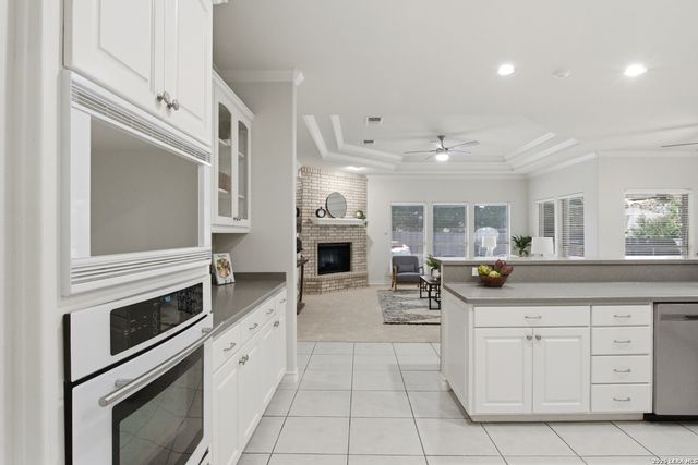 128 Alexandria St., La Vernia, TX 78121