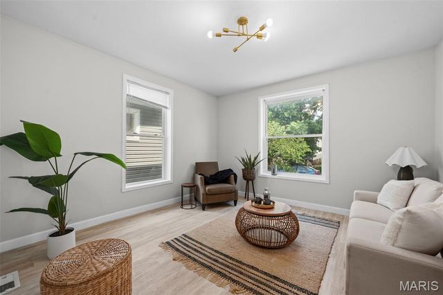4625 Adkins Avenue, St Louis, MO 63116