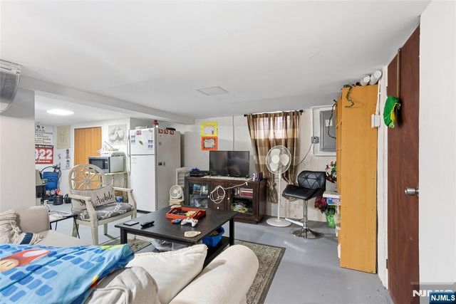 29 Gordon Street, Ridgefield Park, NJ 07660