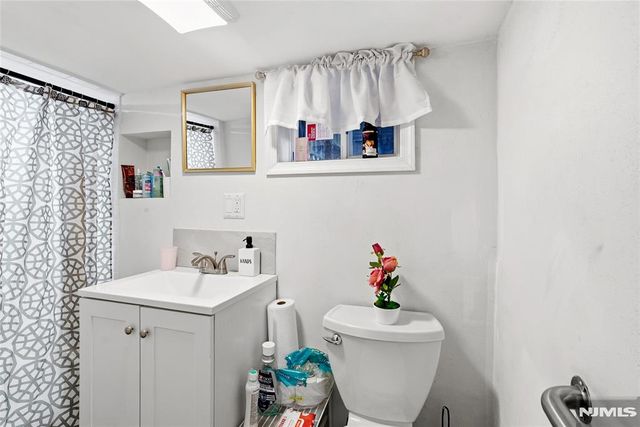 29 Gordon Street, Ridgefield Park, NJ 07660