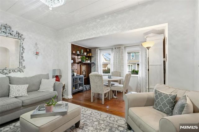 29 Gordon Street, Ridgefield Park, NJ 07660