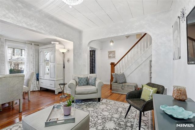 29 Gordon Street, Ridgefield Park, NJ 07660