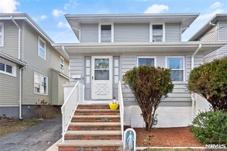 29 Gordon Street, Ridgefield Park, NJ 07660