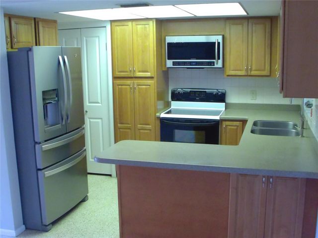 42 CATALINA DRIVE, Debary, FL 32713