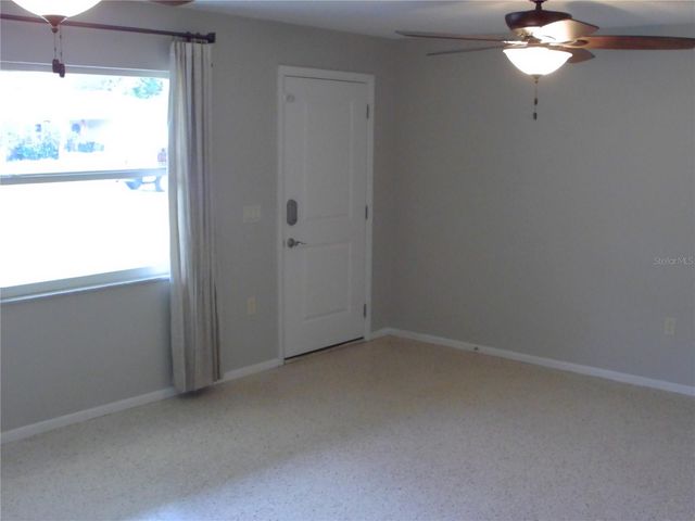 42 CATALINA DRIVE, Debary, FL 32713