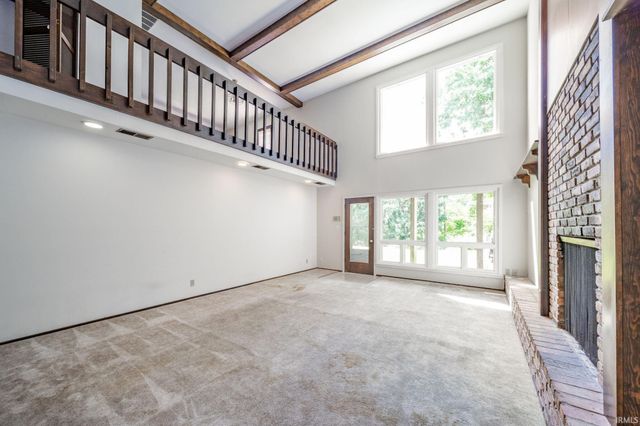 2707 W Woodbridge Drive, Muncie, IN 47304
