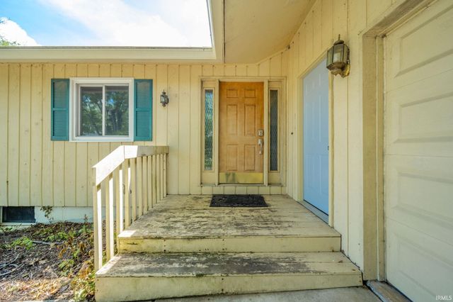 2707 W Woodbridge Drive, Muncie, IN 47304
