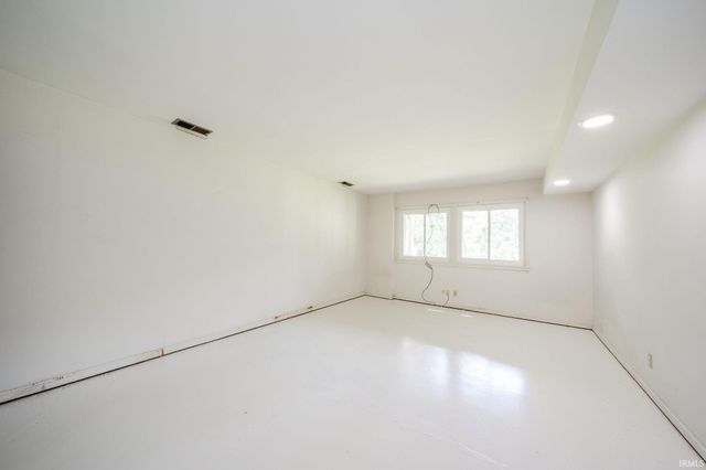2707 W Woodbridge Drive, Muncie, IN 47304