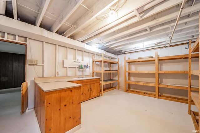 2707 W Woodbridge Drive, Muncie, IN 47304
