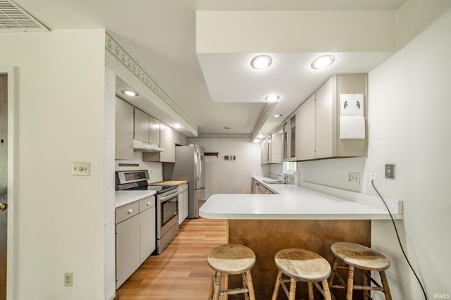 2707 W Woodbridge Drive, Muncie, IN 47304