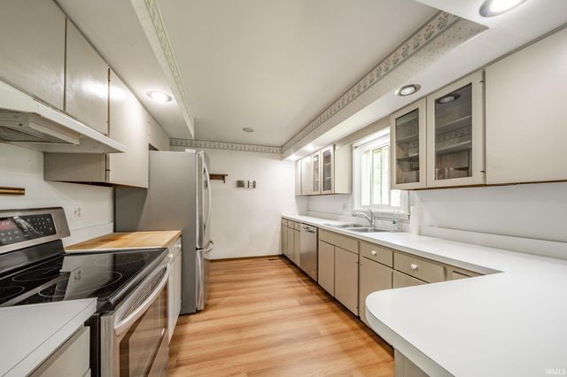 2707 W Woodbridge Drive, Muncie, IN 47304