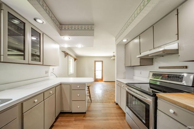 2707 W Woodbridge Drive, Muncie, IN 47304