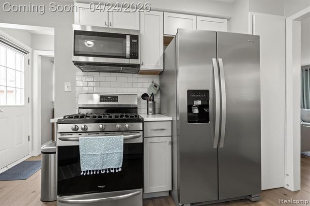 31681 Lamar Drive, Farmington, MI 48336