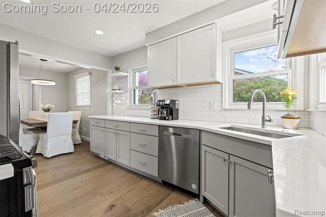 31681 Lamar Drive, Farmington, MI 48336