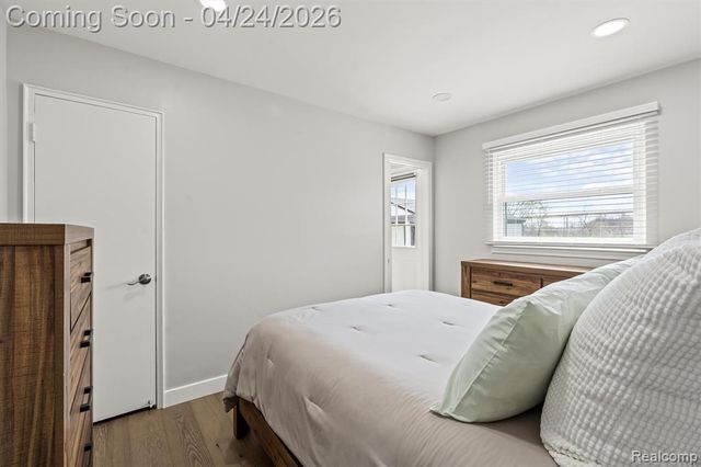 31681 Lamar Drive, Farmington, MI 48336