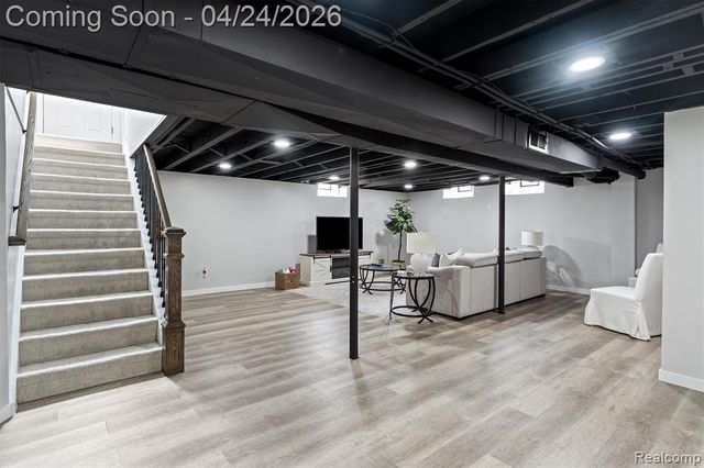 31681 Lamar Drive, Farmington, MI 48336