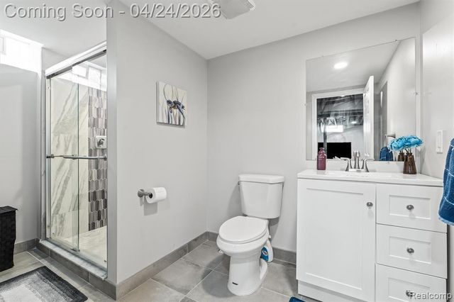 31681 Lamar Drive, Farmington, MI 48336