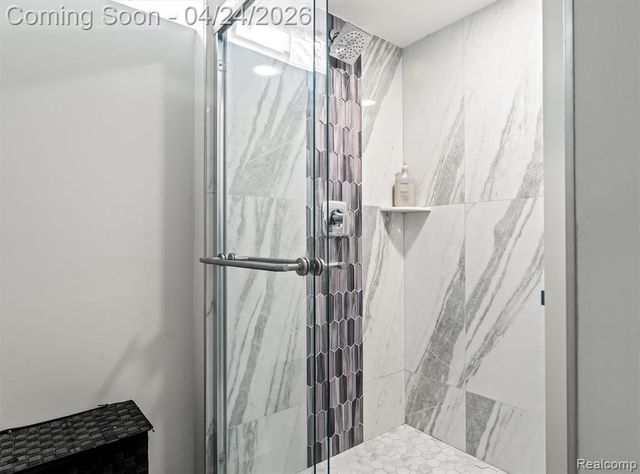 31681 Lamar Drive, Farmington, MI 48336