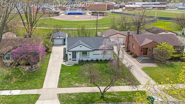 31681 Lamar Drive, Farmington, MI 48336