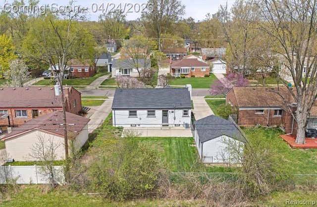 31681 Lamar Drive, Farmington, MI 48336