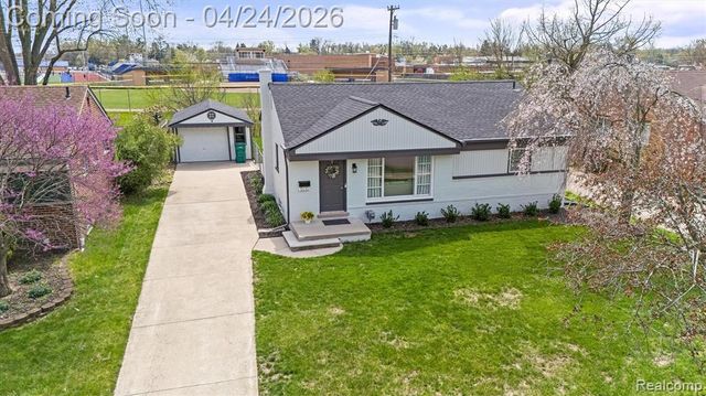 31681 Lamar Drive, Farmington, MI 48336