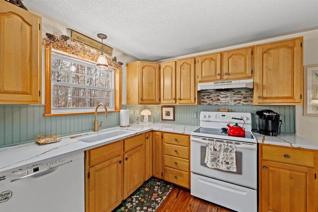 152 Parade Road, Meredith, NH 03253