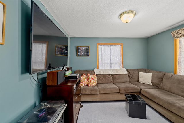 152 Parade Road, Meredith, NH 03253