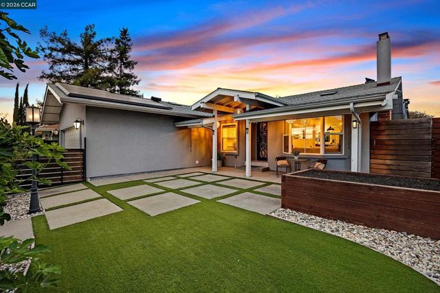 335 Lakeside Ct, Martinez, CA 94553