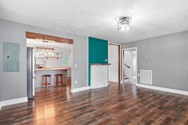 70 Yvonne Ave, Crossville, TN 38555