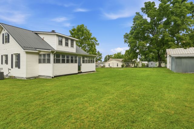 70 Yvonne Ave, Crossville, TN 38555