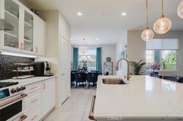 1018 Newberry Lane, Claremont, CA 91711