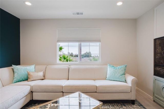 1018 Newberry Lane, Claremont, CA 91711
