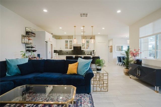 1018 Newberry Lane, Claremont, CA 91711