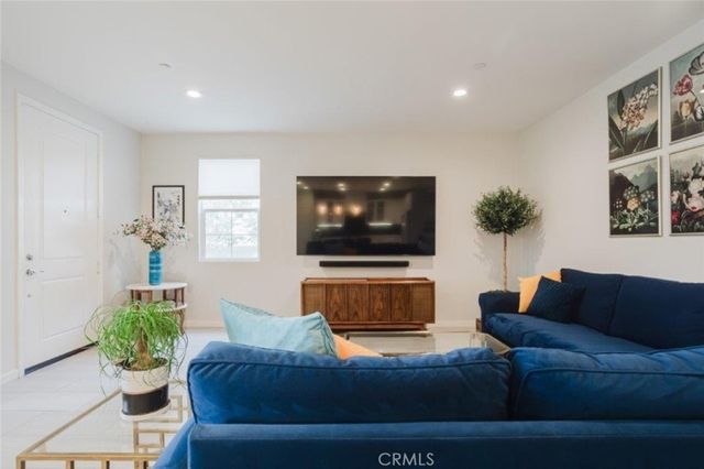1018 Newberry Lane, Claremont, CA 91711