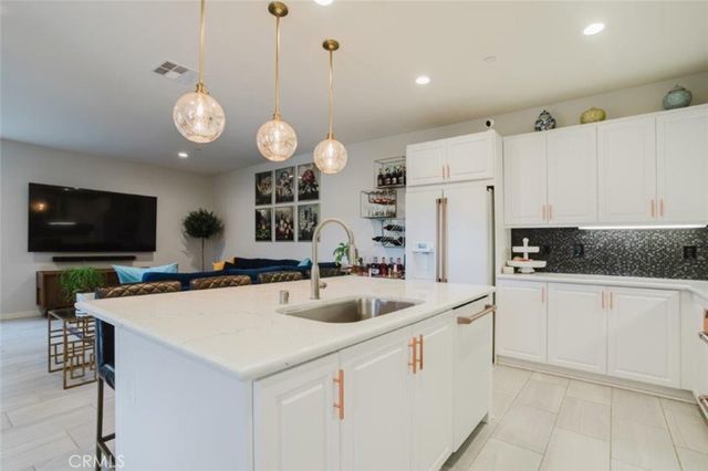 1018 Newberry Lane, Claremont, CA 91711