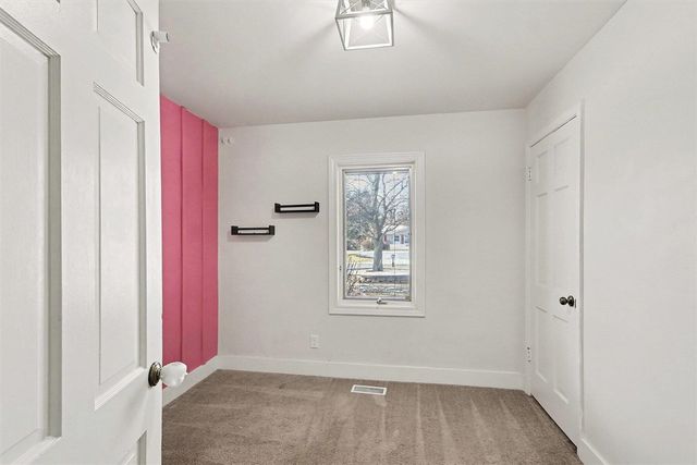 3588 W Brenda Lane, Kalamazoo, MI 49004