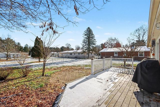 3588 W Brenda Lane, Kalamazoo, MI 49004