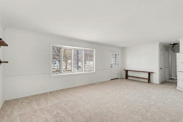 3588 W Brenda Lane, Kalamazoo, MI 49004