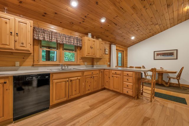 15 Neal Hill Road, Tuftonboro, NH 03816