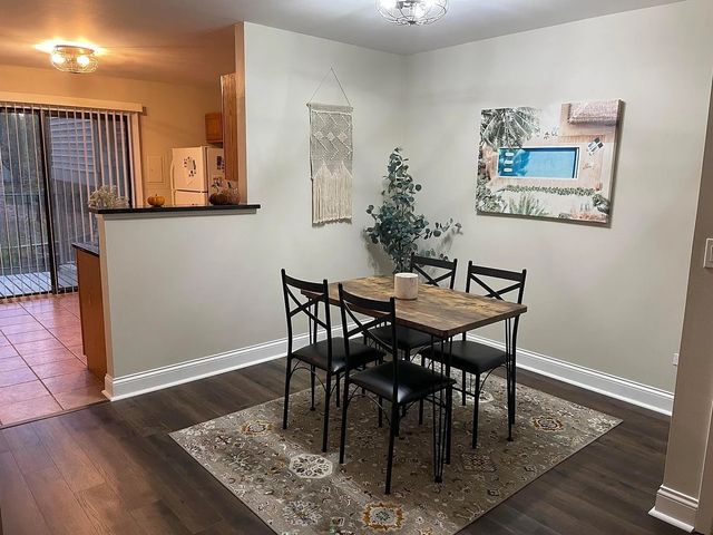 184 S Waters Edge Drive 201, Glendale Heights, IL 60139